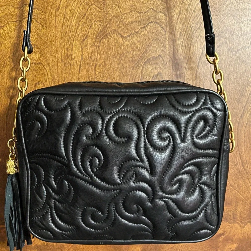 L.J.S. COLLECTION NWOT Square Quilted Faux Leather Crossbody Bag in Black Color